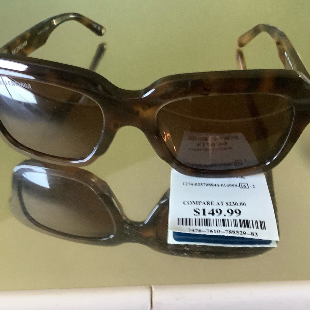 Balenciaga Brown Cat-Eye Sunglasses with Gradient Lenses